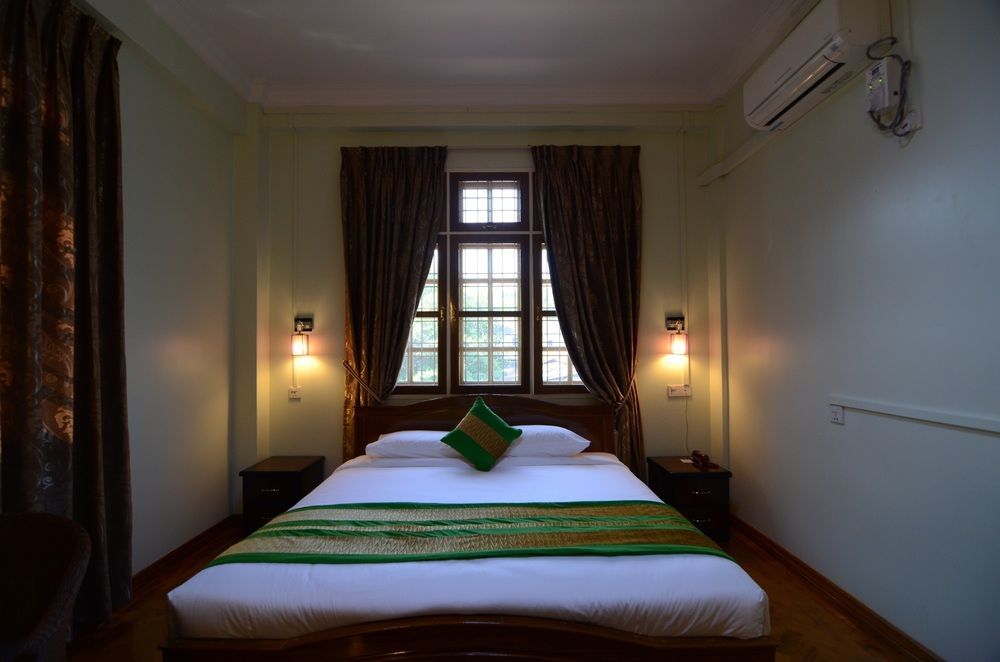 Great Feel Hotel Rangoon Buitenkant foto